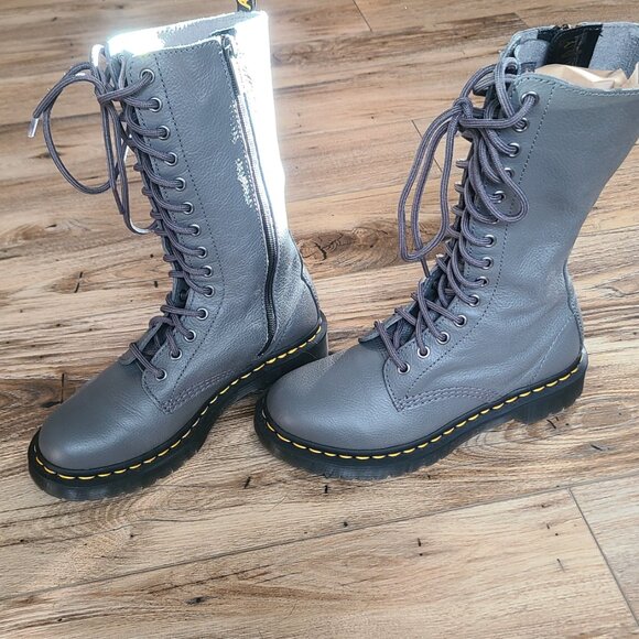 Doc Martens (Virginia) - Picture 5 of 7